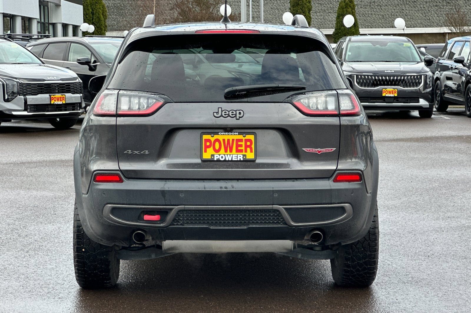 Used 2020 Jeep Cherokee Trailhawk w/ Technology Group AWD/4WD image 5