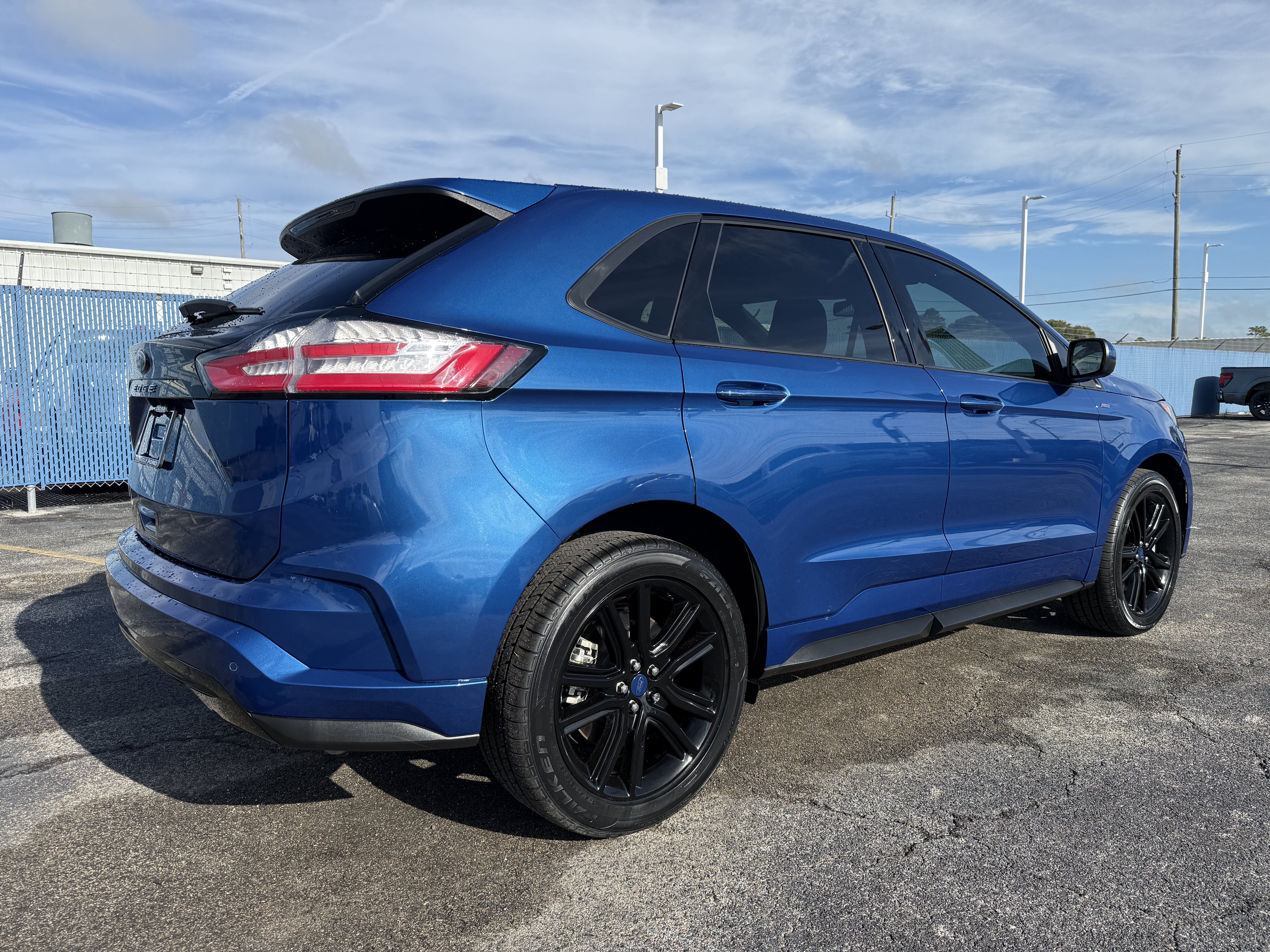 Used 2024 Ford Edge ST-Line AWD/4WD image 2