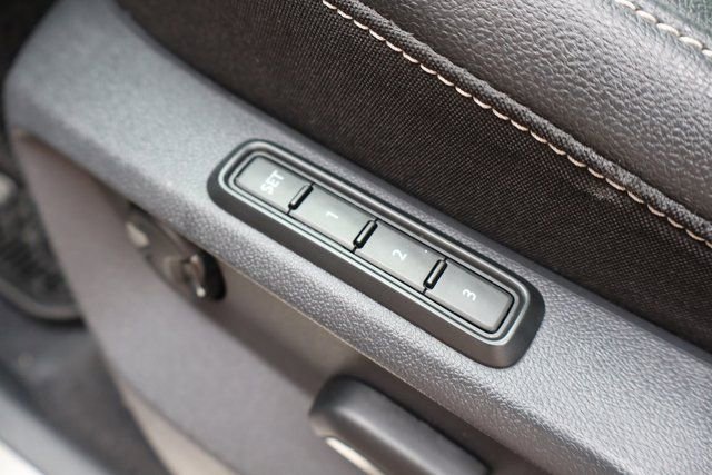 Used 2023 Volkswagen Atlas SEL image 8