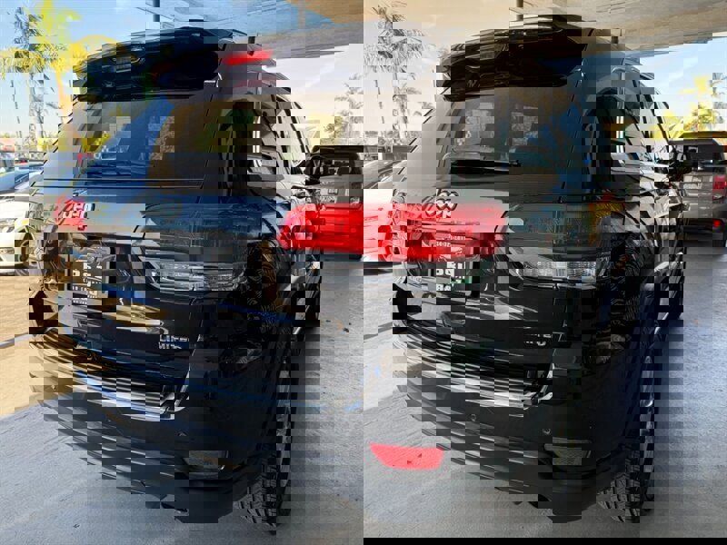 Used 2015 Jeep Grand Cherokee Limited image 11