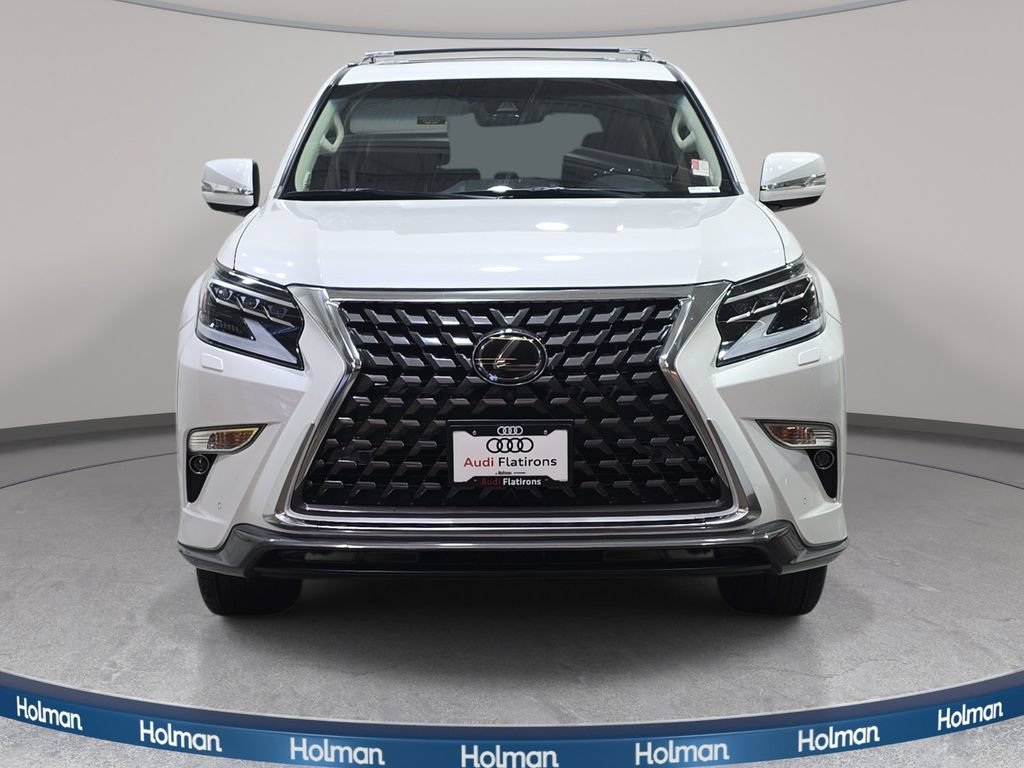 Used 2021 Lexus GX 460 Luxury w/ Sport Design Package AWD/4WD image 3