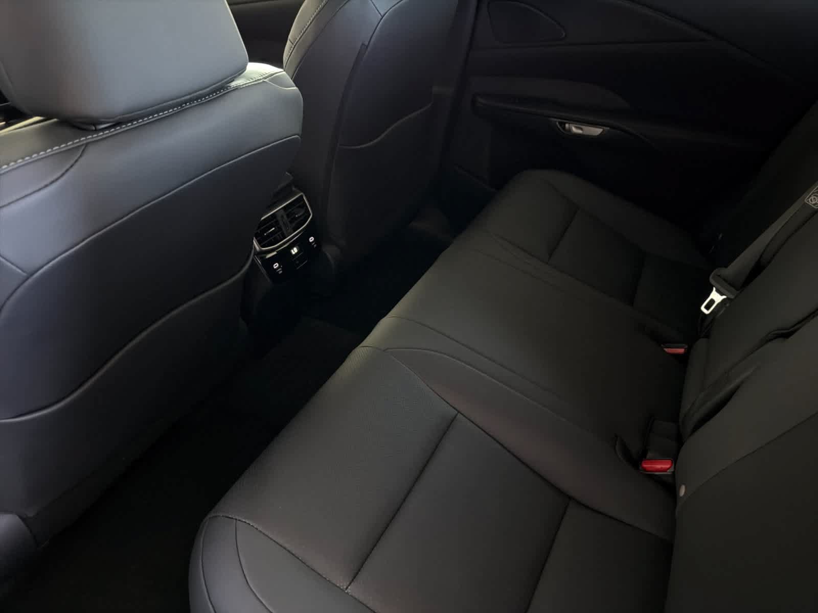 New 2026 Lexus RX 350 AWD w/ Cold Area Package image 4