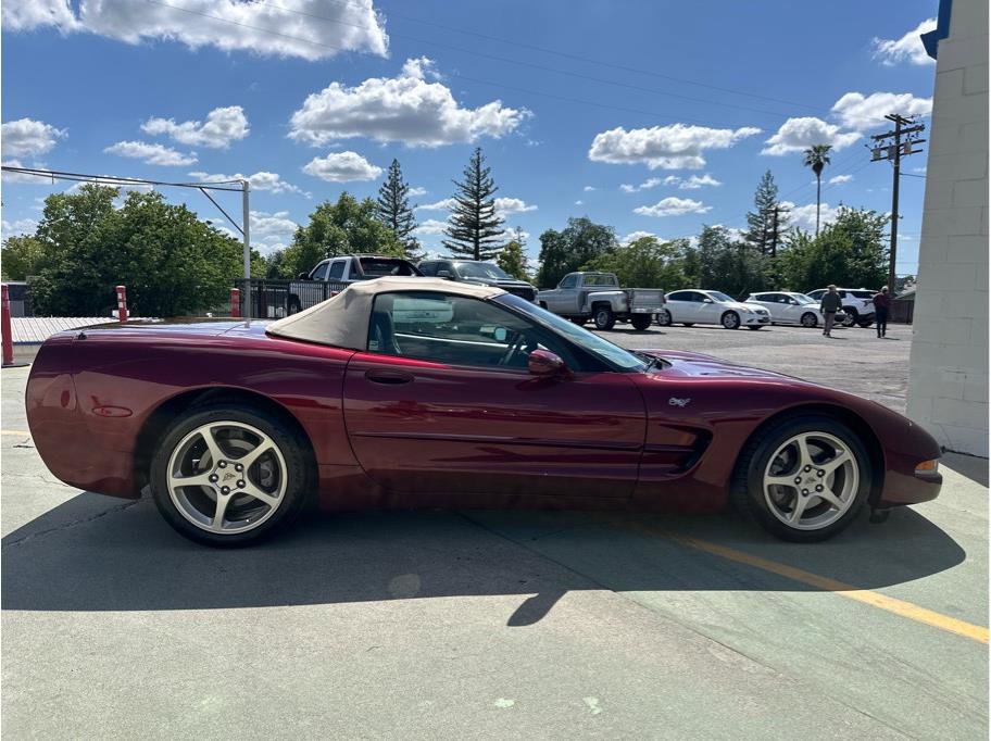Used 2003 Chevrolet Corvette Coupe w/ Preferred Equipment Group1 RWD image 5
