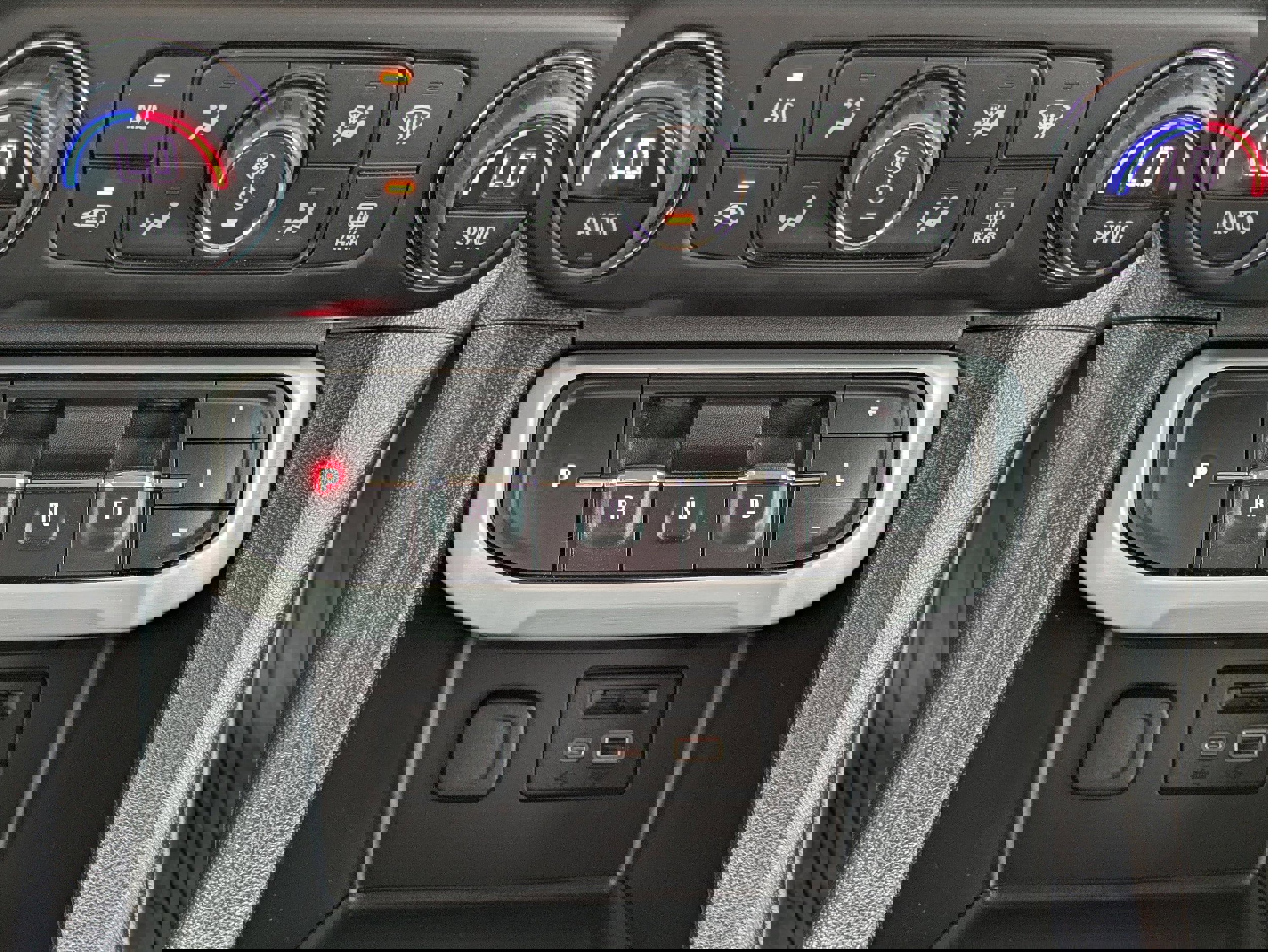 Used 2023 GMC Acadia SLT w/ Technology Package image 22