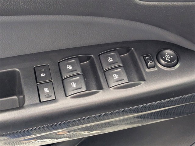 Used 2019 Chevrolet Colorado Z71 w/ Z71 Midnight Edition image 12