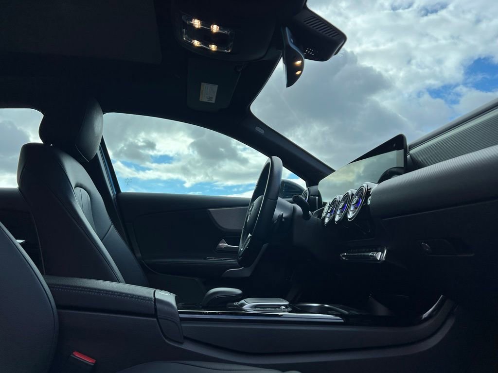 Certified 2022 Mercedes-Benz A 220 4MATIC image 16