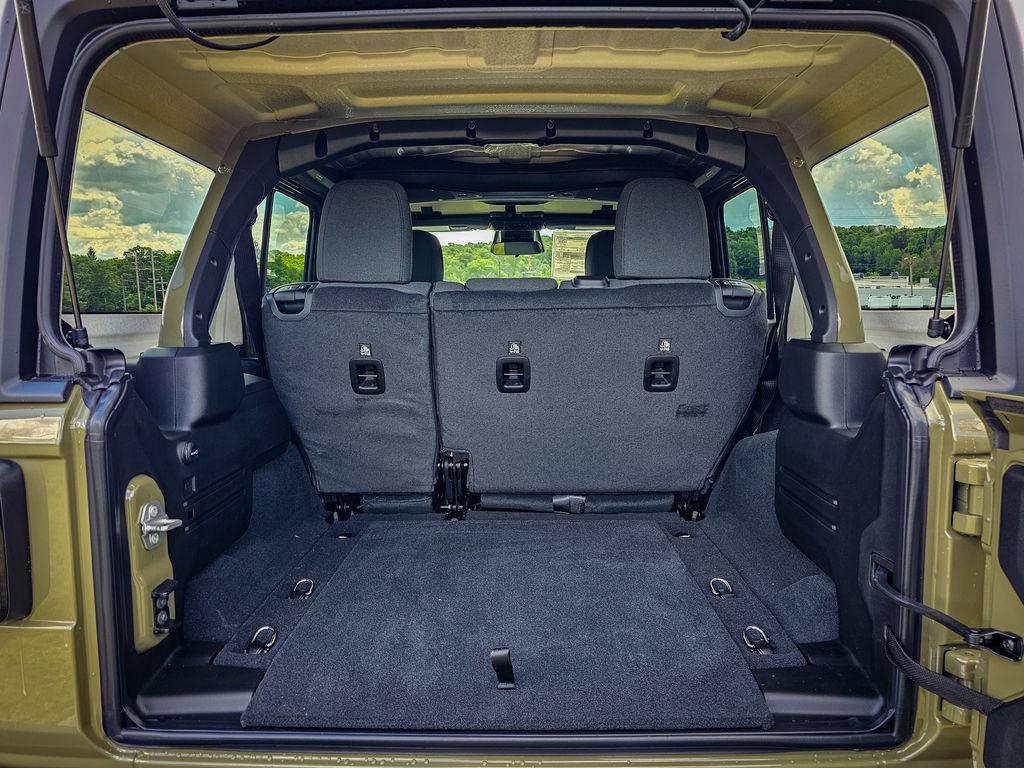 New 2026 Jeep Wrangler Unlimited Sport AWD/4WD image 31