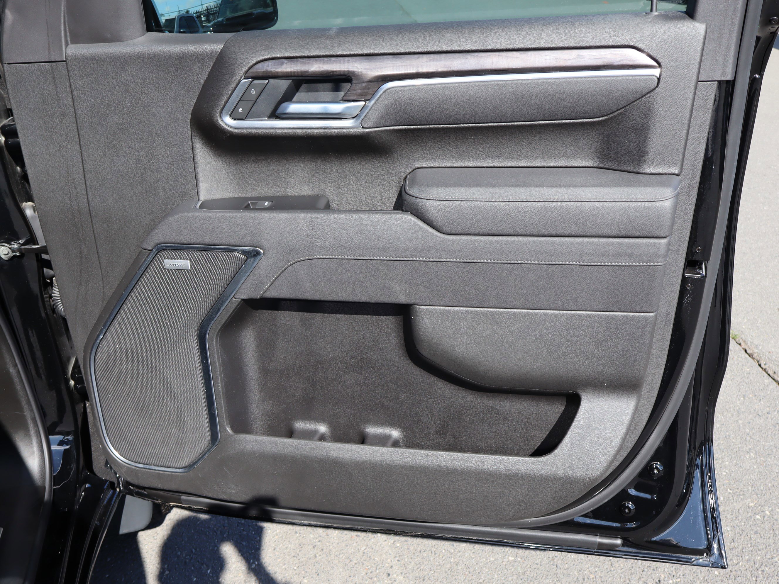 Certified 2025 Chevrolet Silverado 1500 LTZ w/ LTZ Premium Package image 35