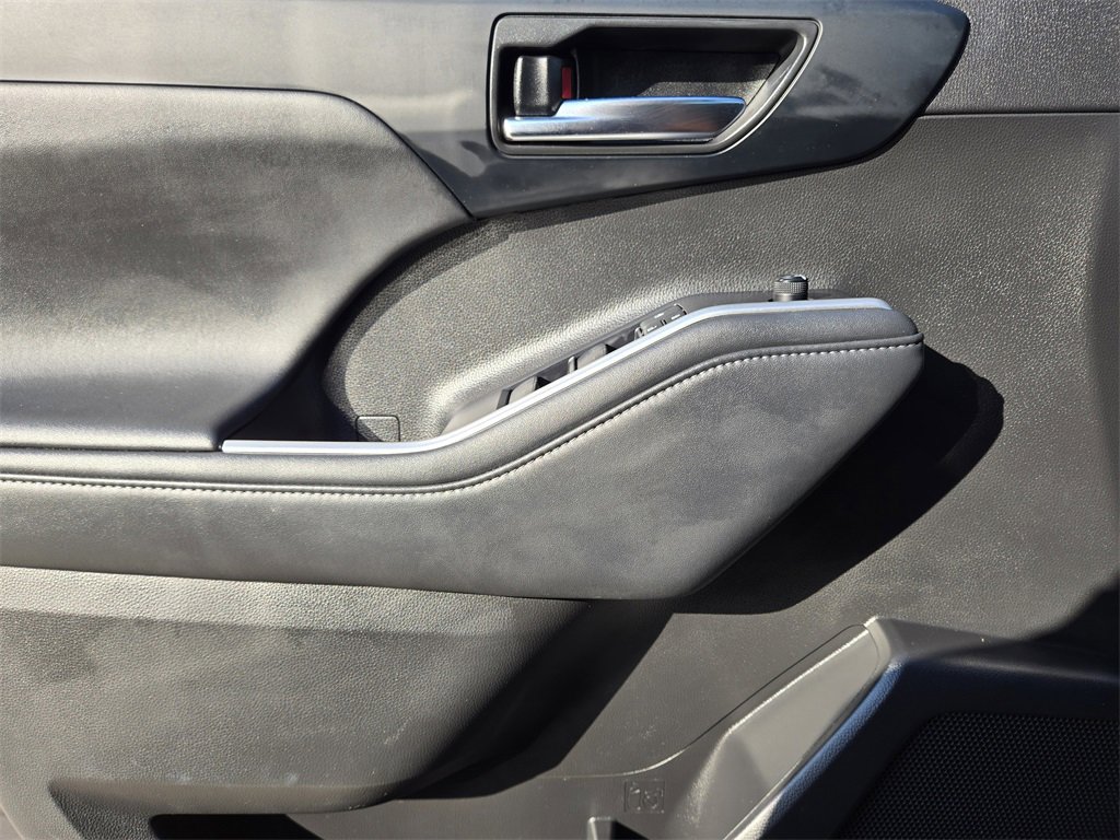 Used 2022 Toyota Highlander XSE image 26