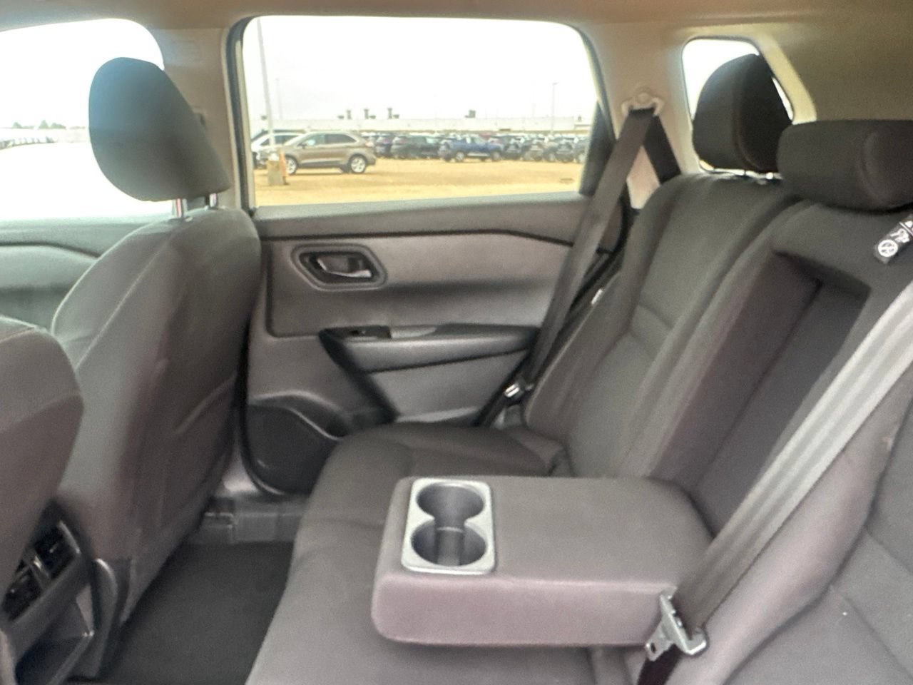 Used 2024 Nissan Rogue S AWD/4WD image 38