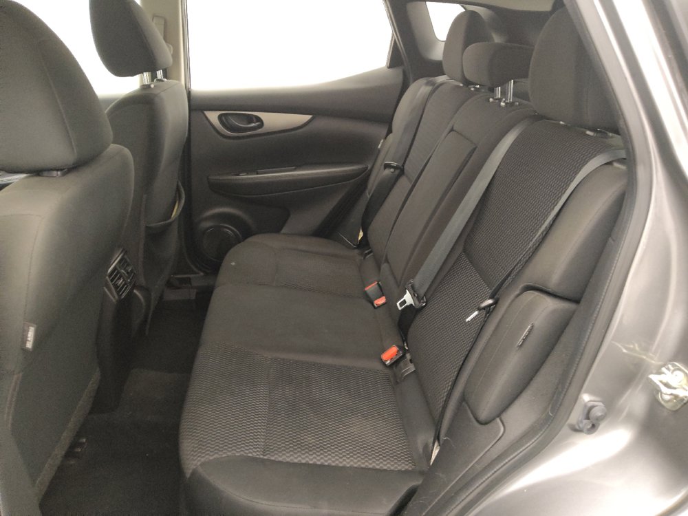 Used 2022 Nissan Rogue Sport S FWD image 18