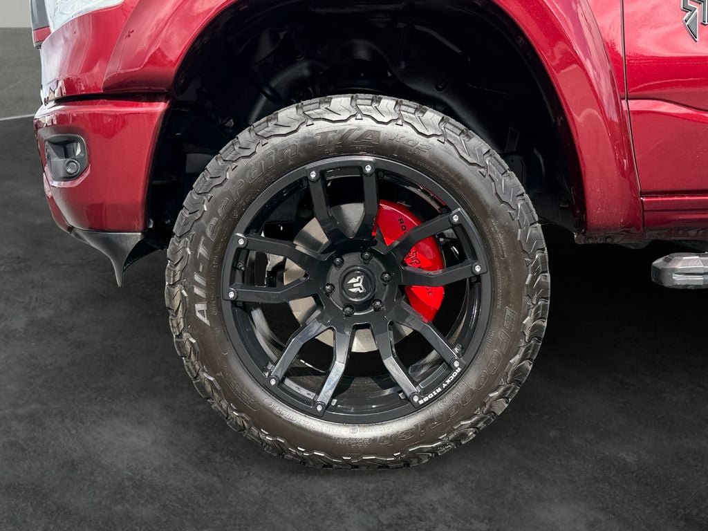 Used 2024 RAM 1500 Laramie AWD/4WD image 4