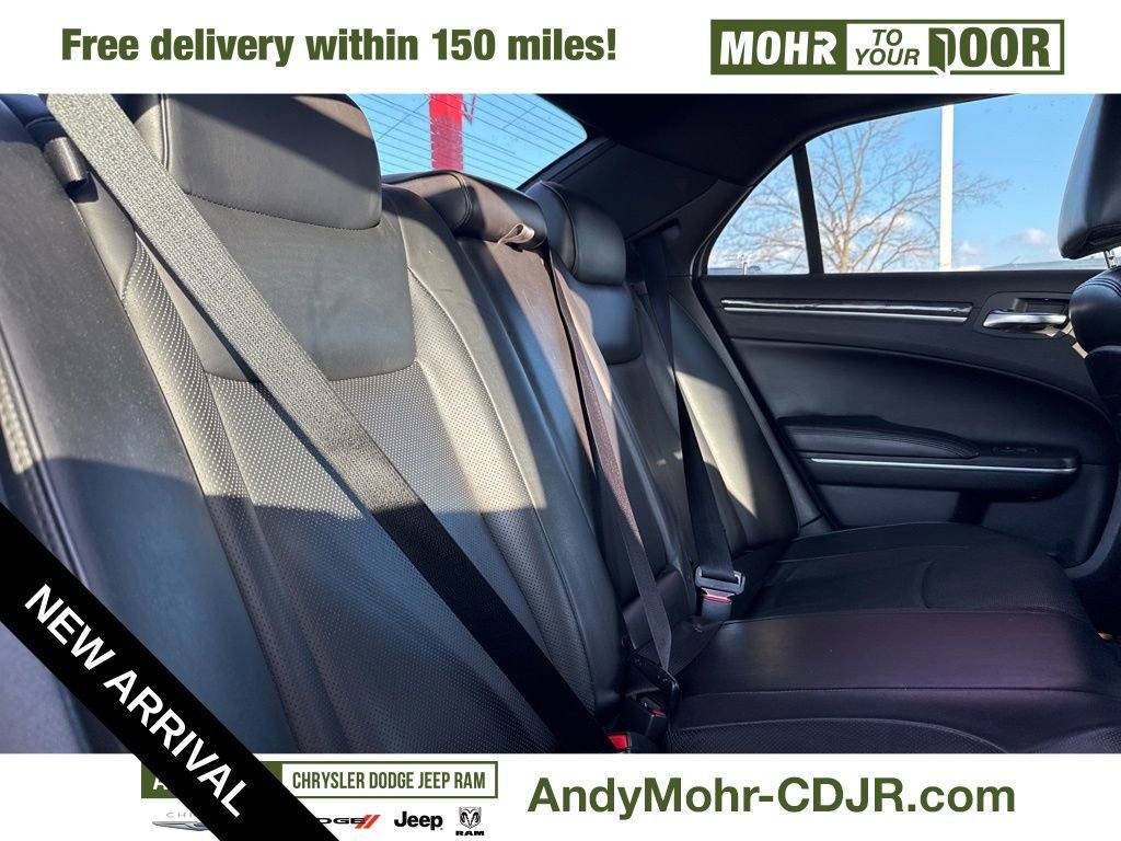 Used 2013 Chrysler 300 C image 26