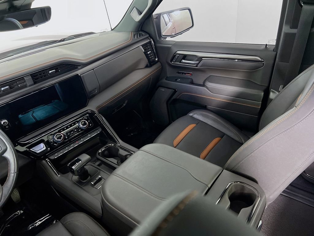Certified 2023 GMC Sierra 1500 AT4 w/ Technology Package AWD/4WD image 23