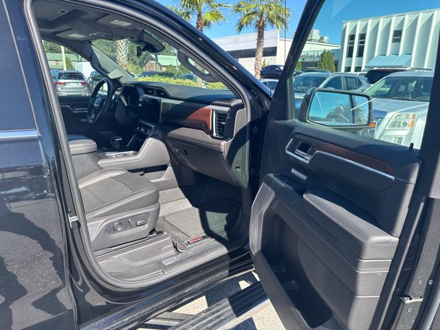 Used 2026 GMC Sierra 1500 Denali AWD/4WD image 8