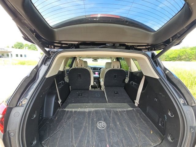 Used 2018 Buick Enclave Premium w/ Experience Buick Package AWD/4WD image 4