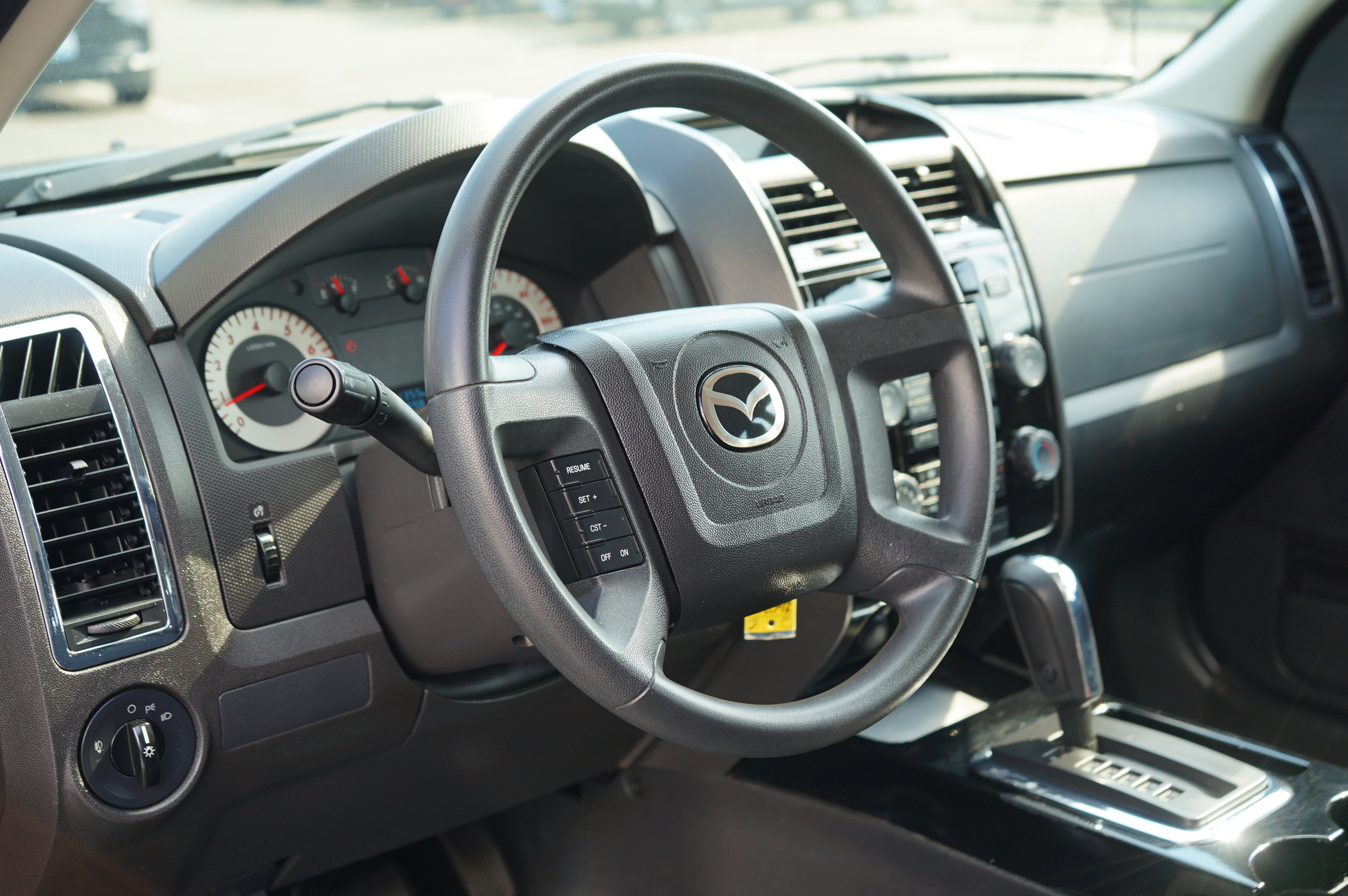 Used 2008 MAZDA Tribute i Sport FWD image 12