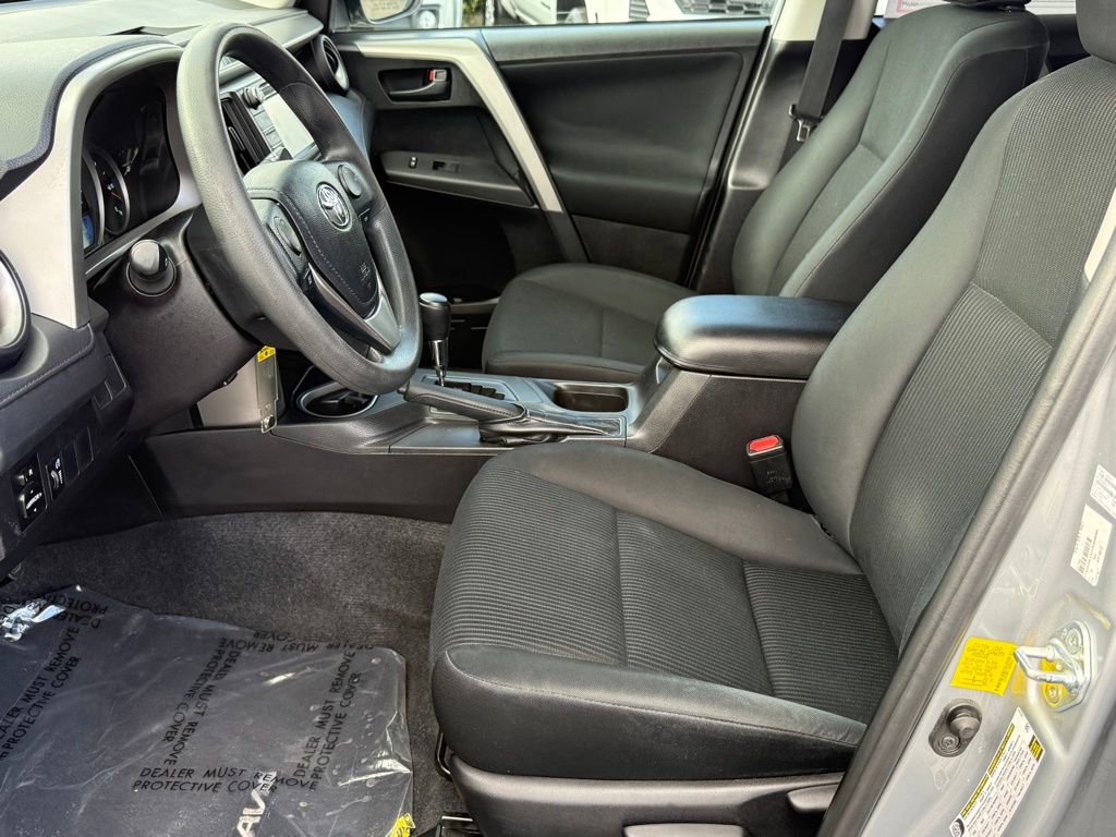 Used 2016 Toyota RAV4 LE FWD image 19