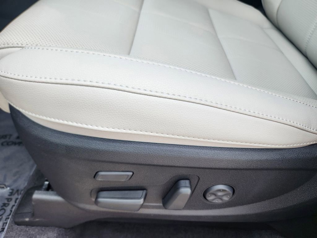 New 2025 Kia Telluride SX w/ SX Captain's Chair Package image 10