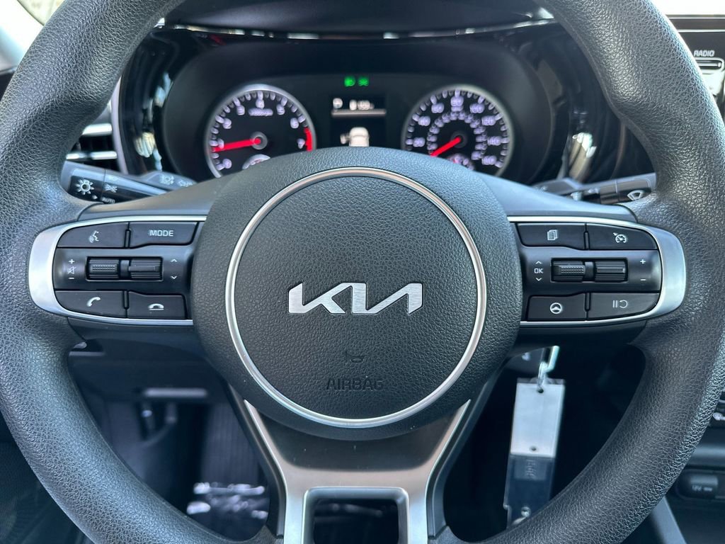 Used 2022 Kia K5 LX FWD image 20