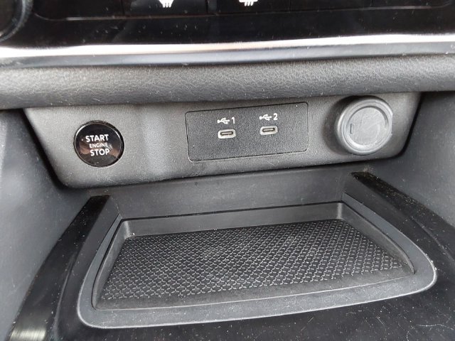 Used 2024 Nissan Rogue S AWD/4WD image 31