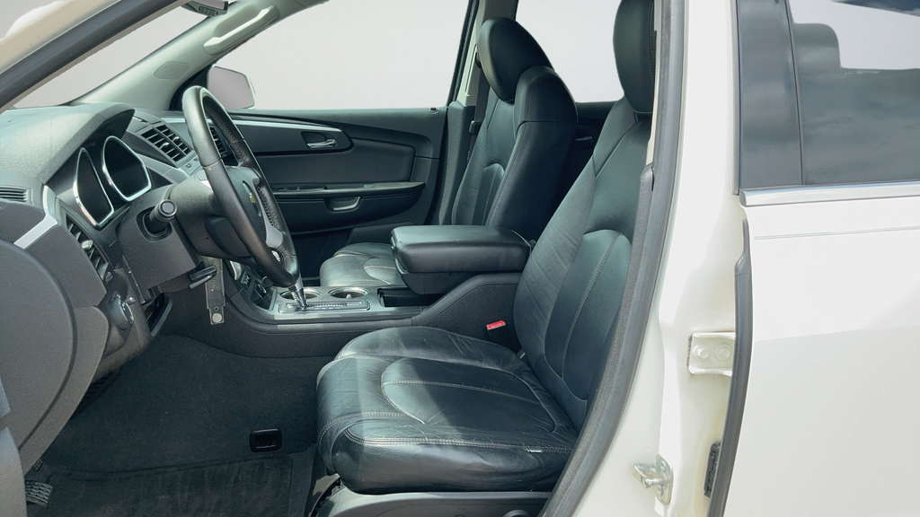 Used 2011 Chevrolet Traverse LT w/ Personal Connectivity Package FWD image 15