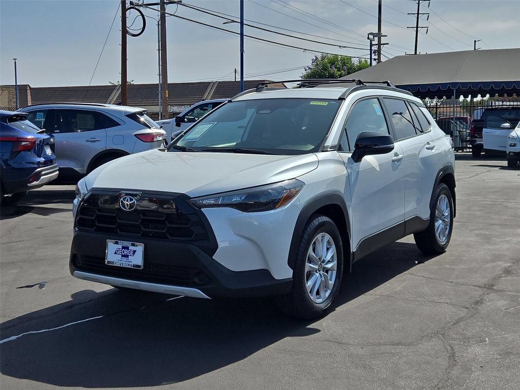 Used 2026 Toyota Corolla Cross LE FWD image 33
