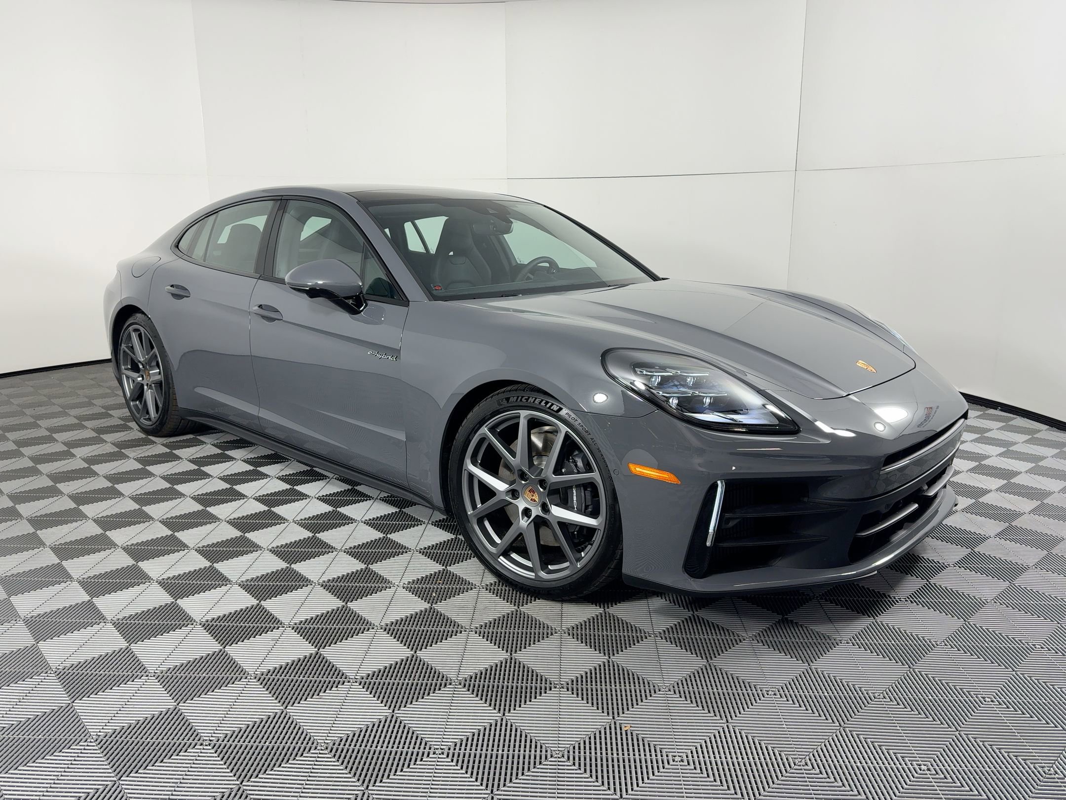 New 2026 Porsche Panamera 4 AWD/4WD image 7