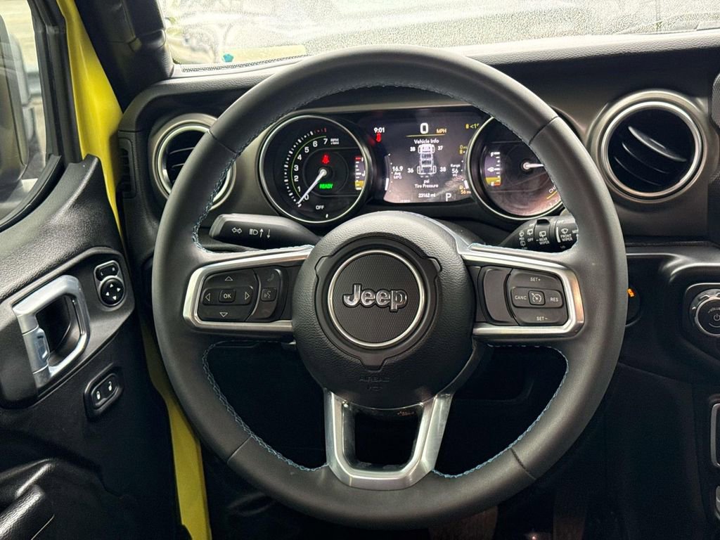 Used 2023 Jeep Wrangler Unlimited Rubicon 4xe image 16