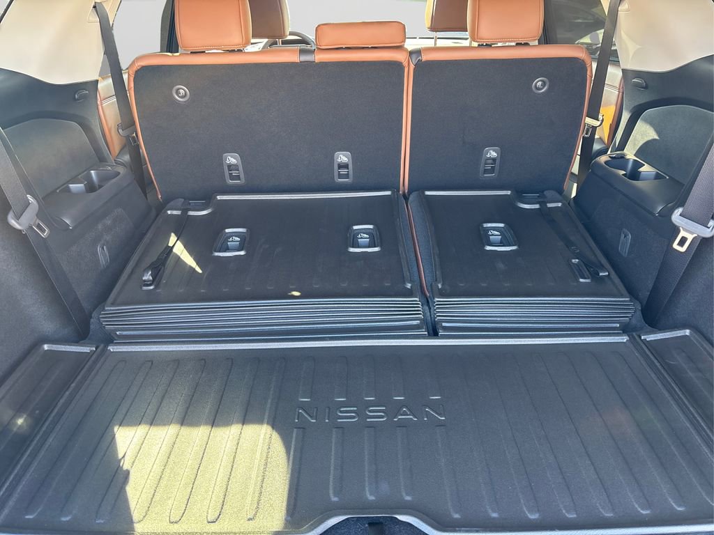 New 2025 Nissan Pathfinder Platinum w/ Cargo Package image 11