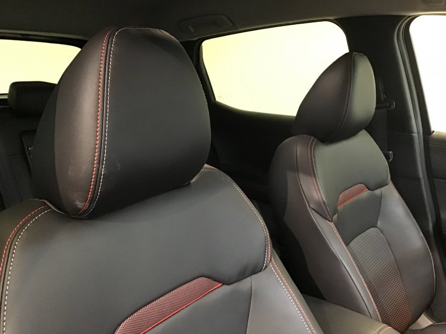 Used 2025 Nissan Kicks SR image 32