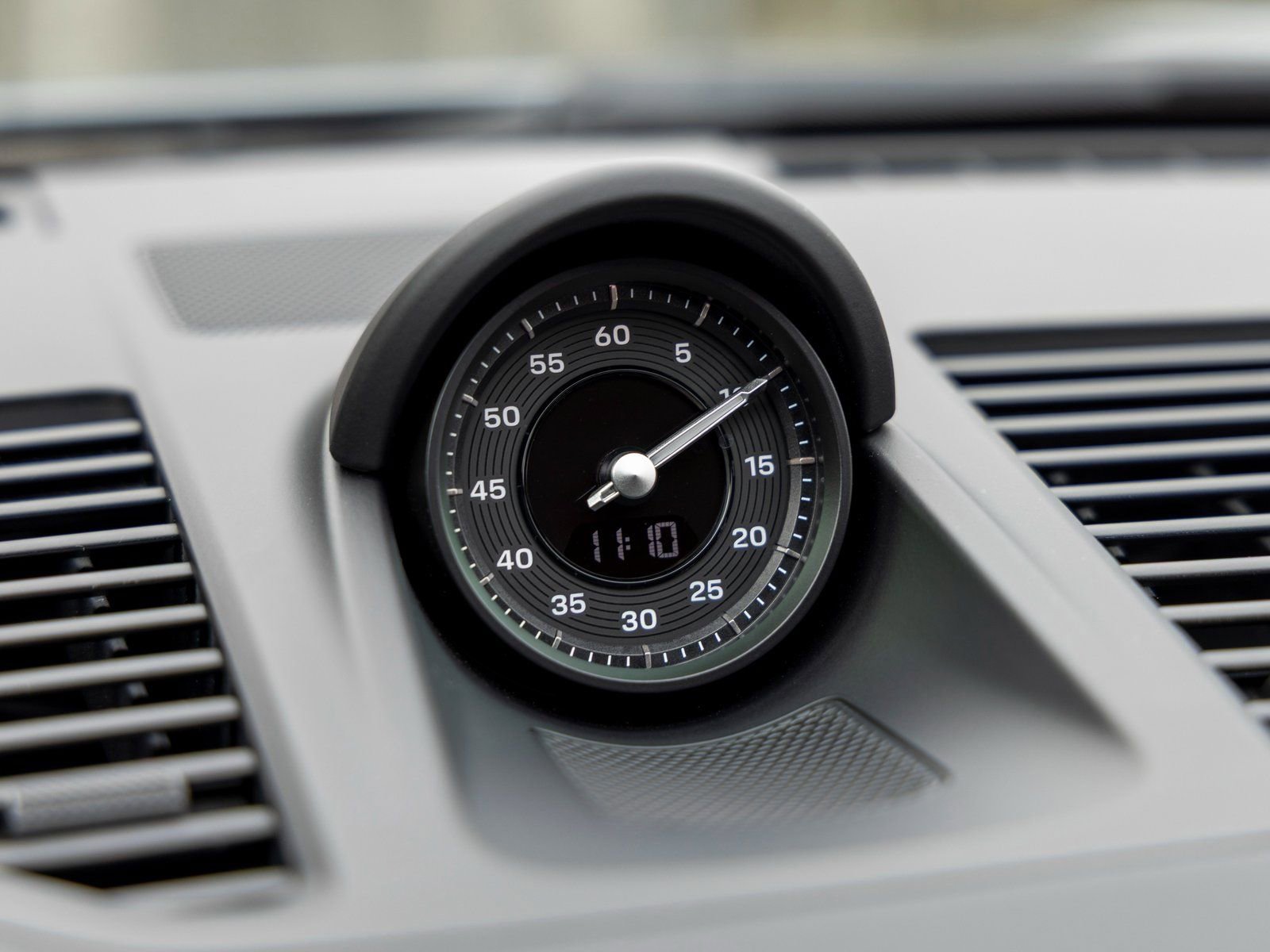 Certified 2025 Porsche 911 Carrera S image 35