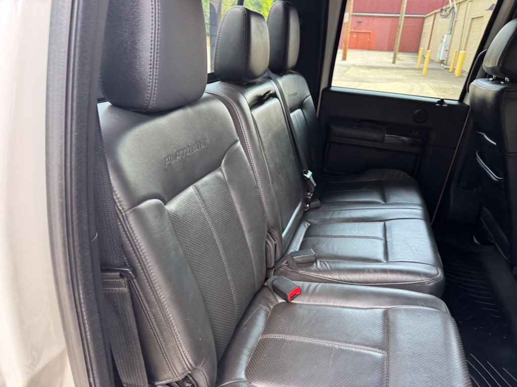 Used 2015 Ford F350 Platinum w/ Snow Plow Prep Package AWD/4WD image 31