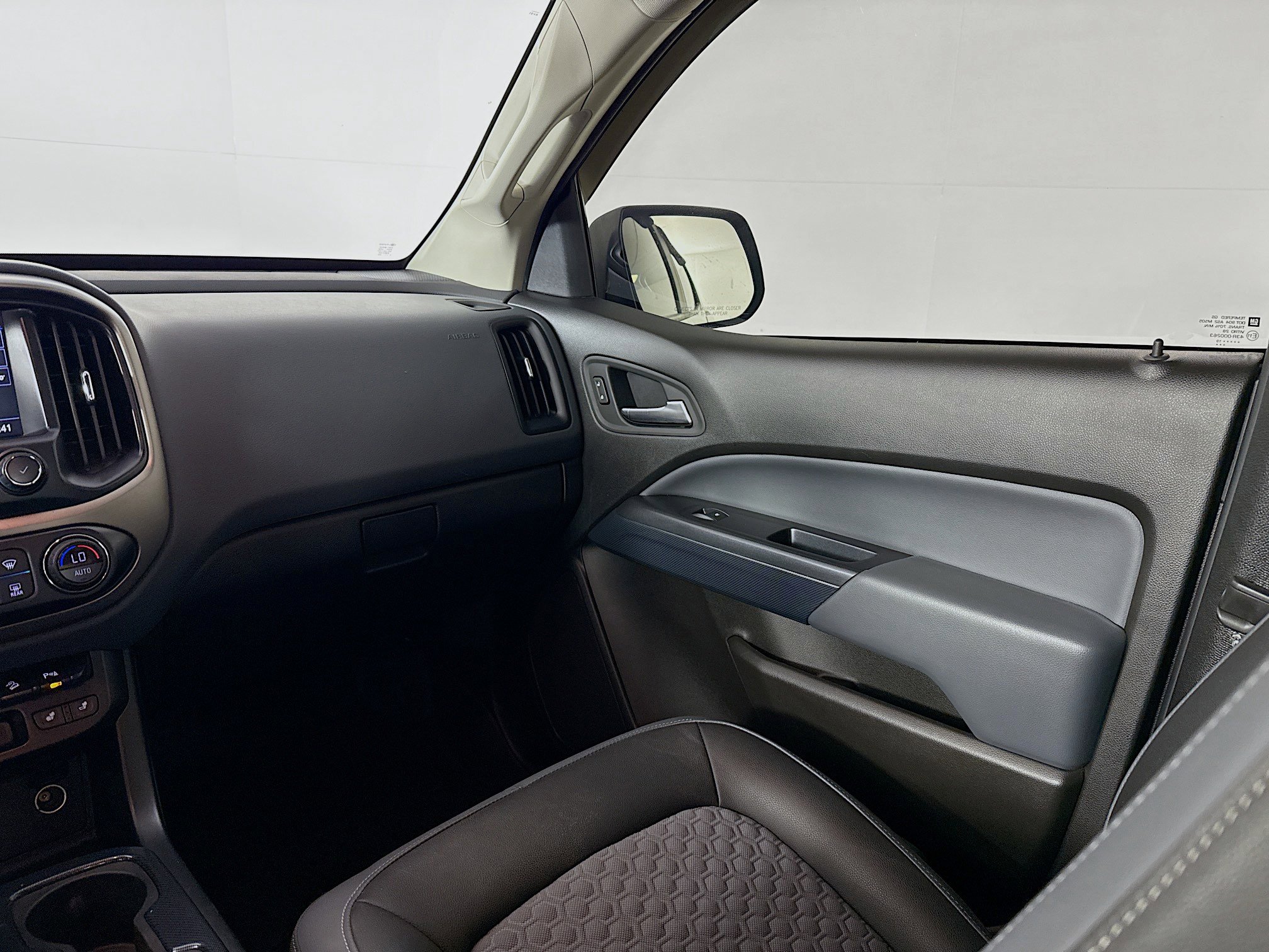 Used 2019 Chevrolet Colorado Z71 image 26