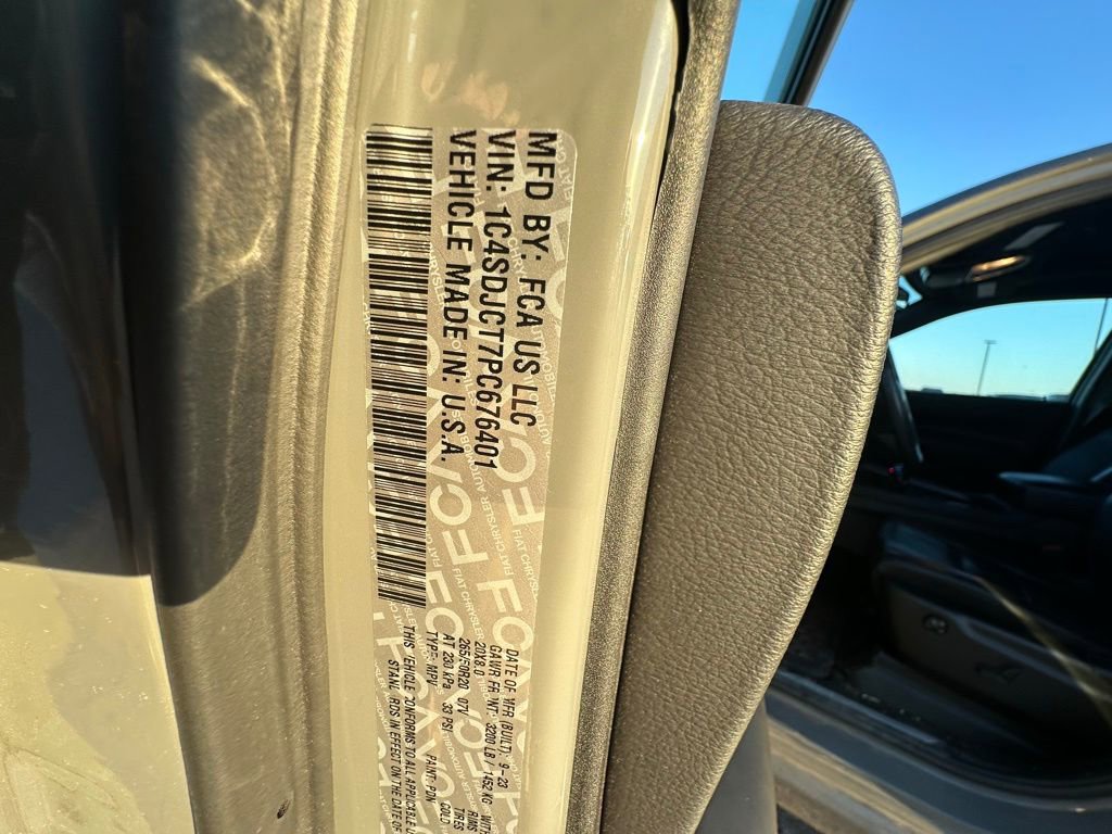 Used 2023 Dodge Durango R/T image 11