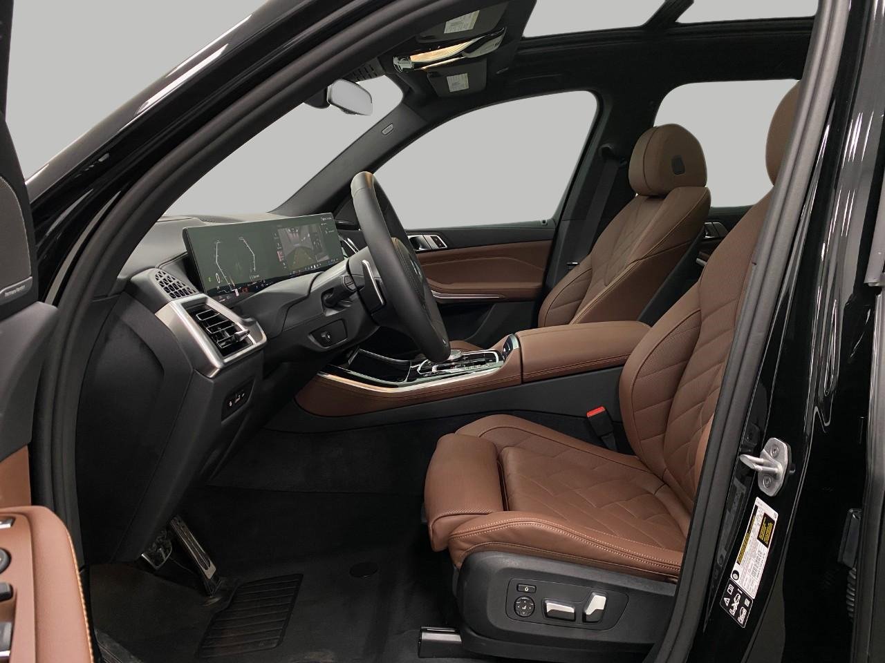 Certified 2026 BMW X5 xDrive40i w/ M Sport Package image 32