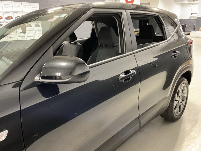 Used 2024 Kia Seltos LX AWD/4WD image 26