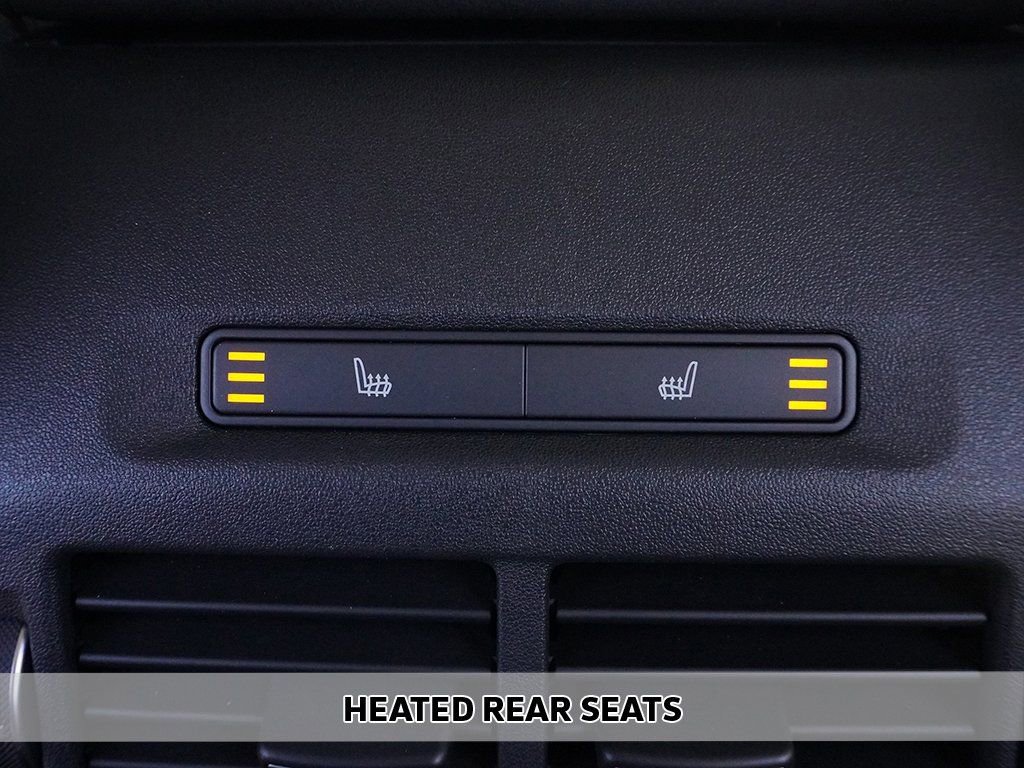 Used 2024 Land Rover Discovery Sport S image 10