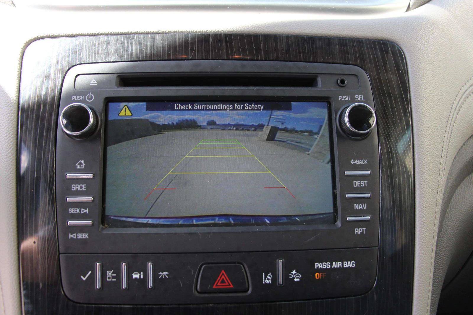 Used 2016 Chevrolet Traverse LTZ AWD/4WD image 30