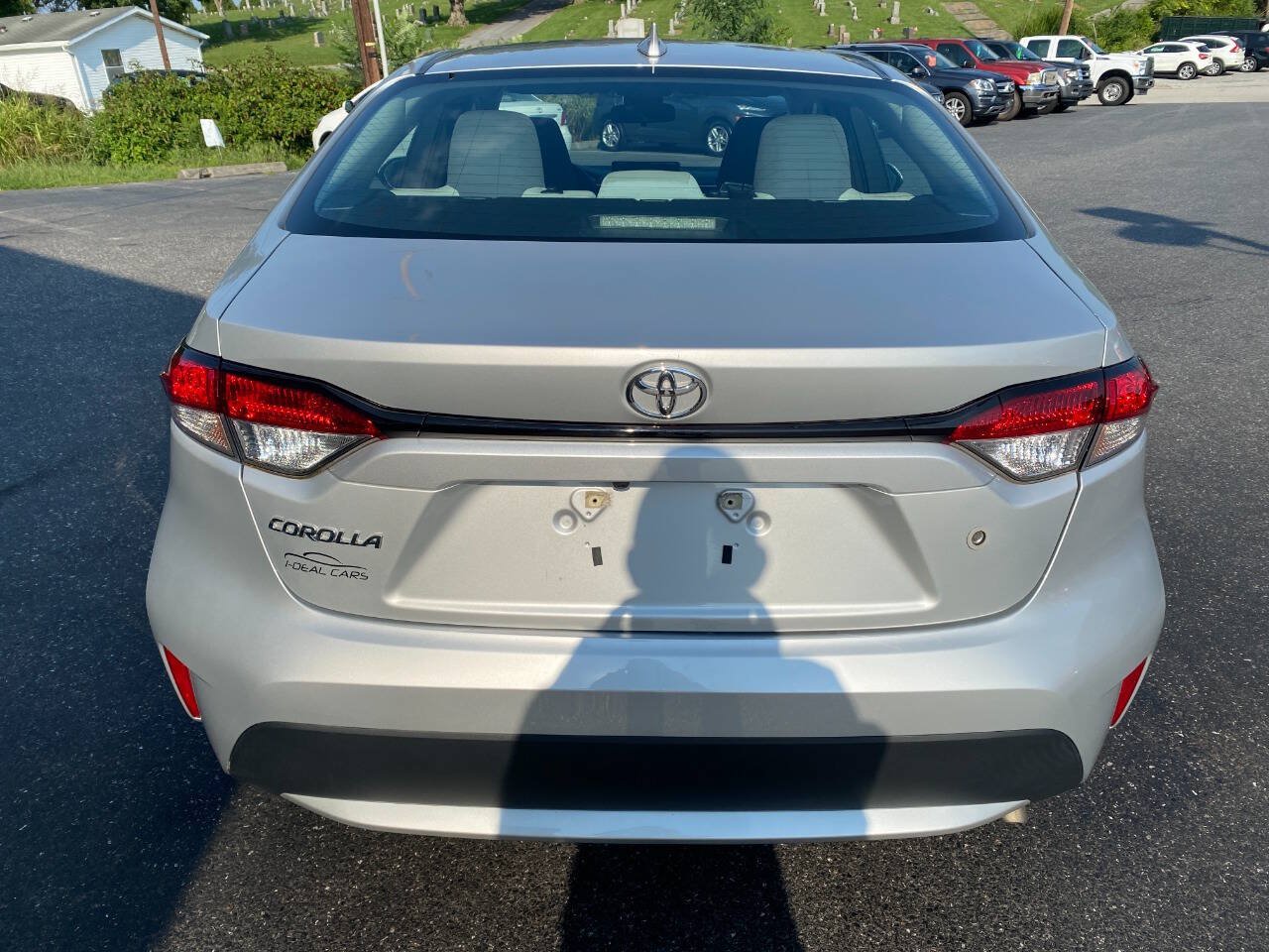 Used 2021 Toyota Corolla L w/ Carpet Mat Package (TMS) FWD image 4