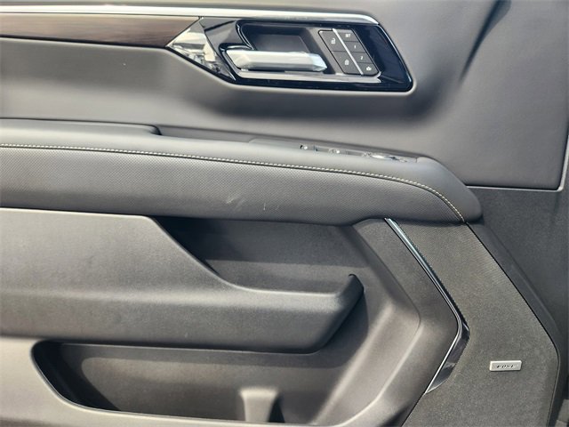 New 2026 Chevrolet Suburban Premier w/ Sun And Tow Package image 17