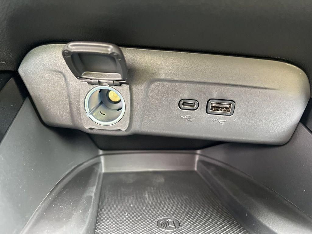 New 2026 Chevrolet Trax ACTIV w/ Sunroof Package image 21