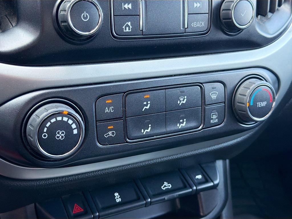 Used 2022 Chevrolet Colorado LT w/ LT Convenience Package image 15