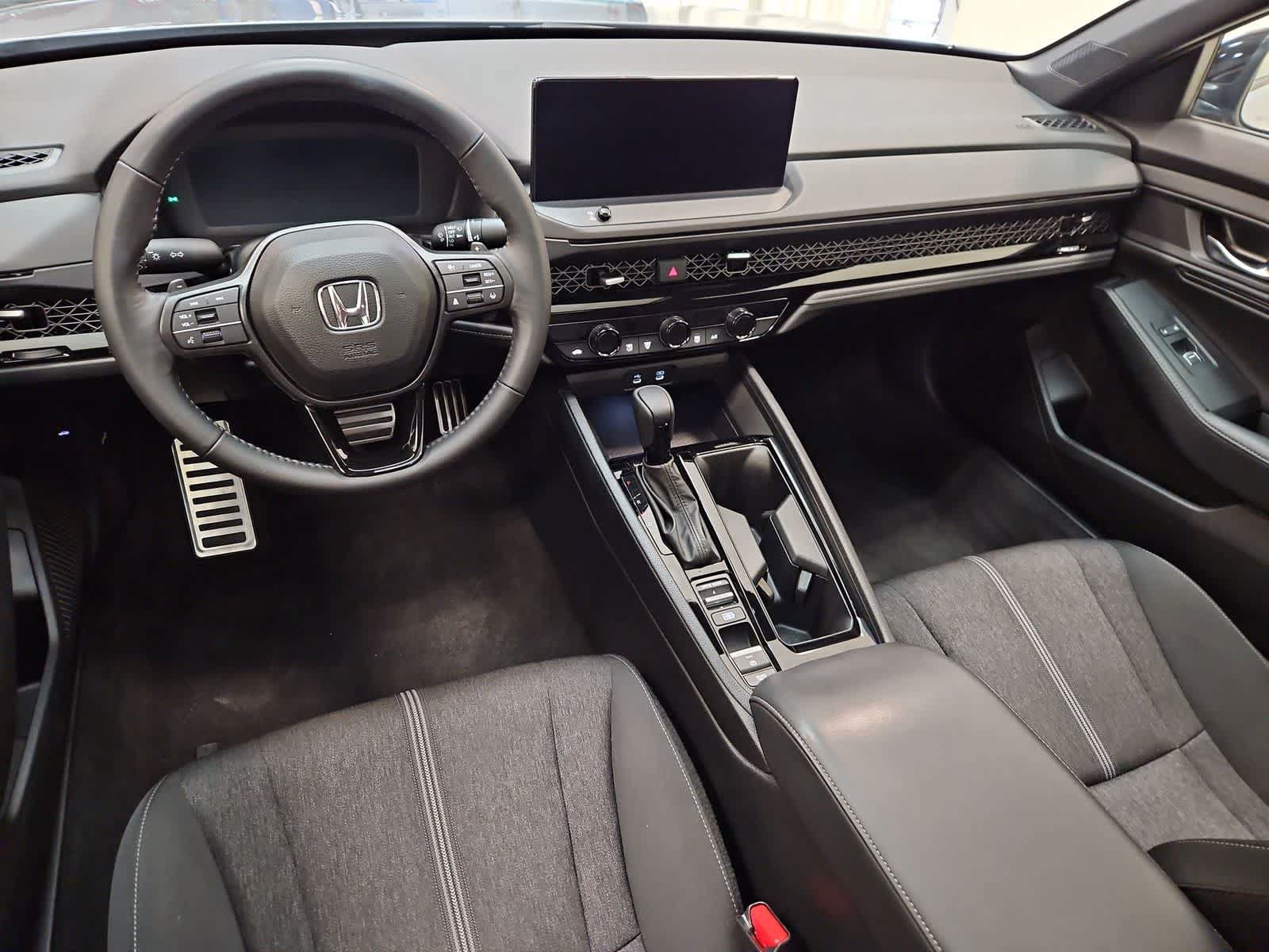 Used 2024 Honda Accord Sport image 18