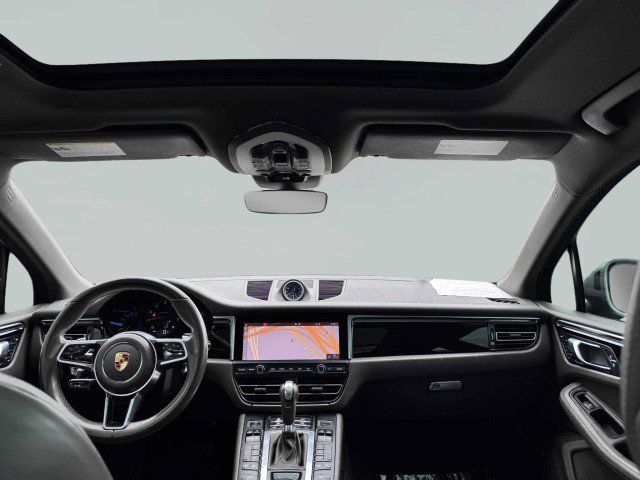 Used 2019 Porsche Macan image 40