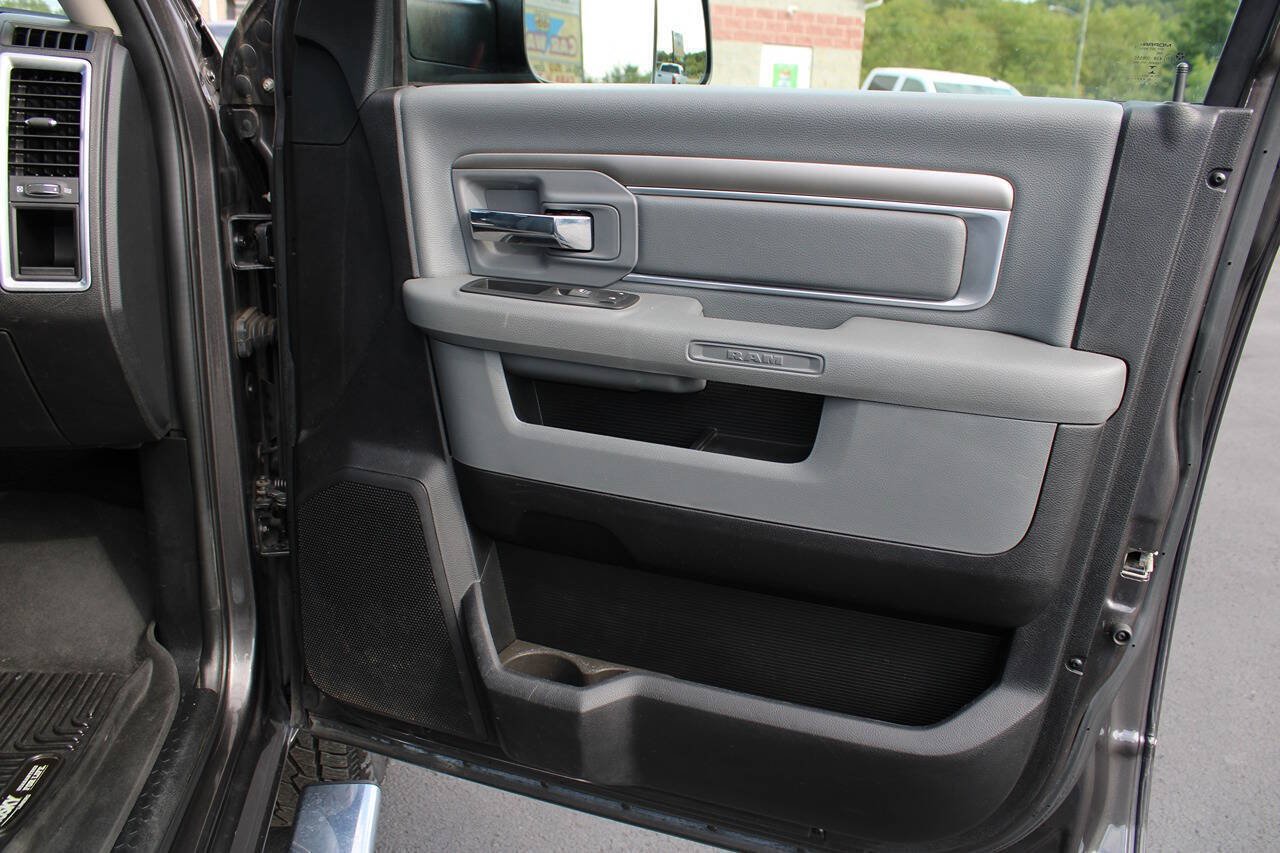 Used 2017 RAM 2500 Big Horn AWD/4WD image 45