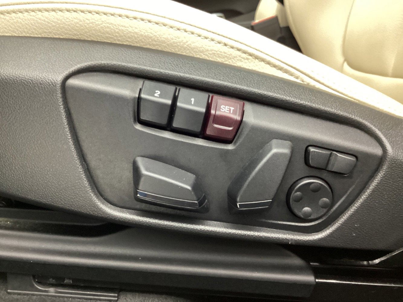 Used 2022 BMW X2 xDrive28i w/ Convenience Package image 41