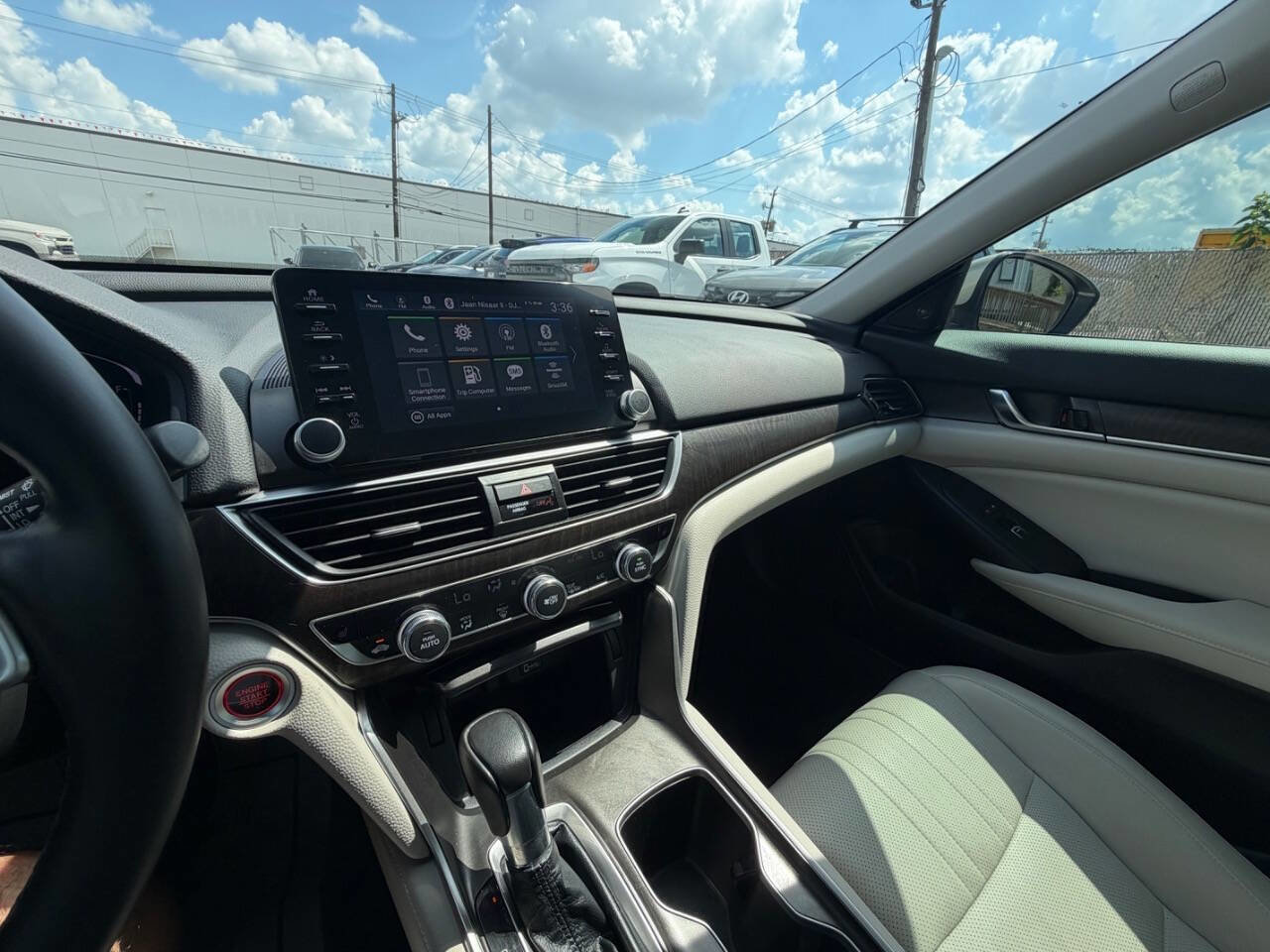 Used 2018 Honda Accord EX-L image 22