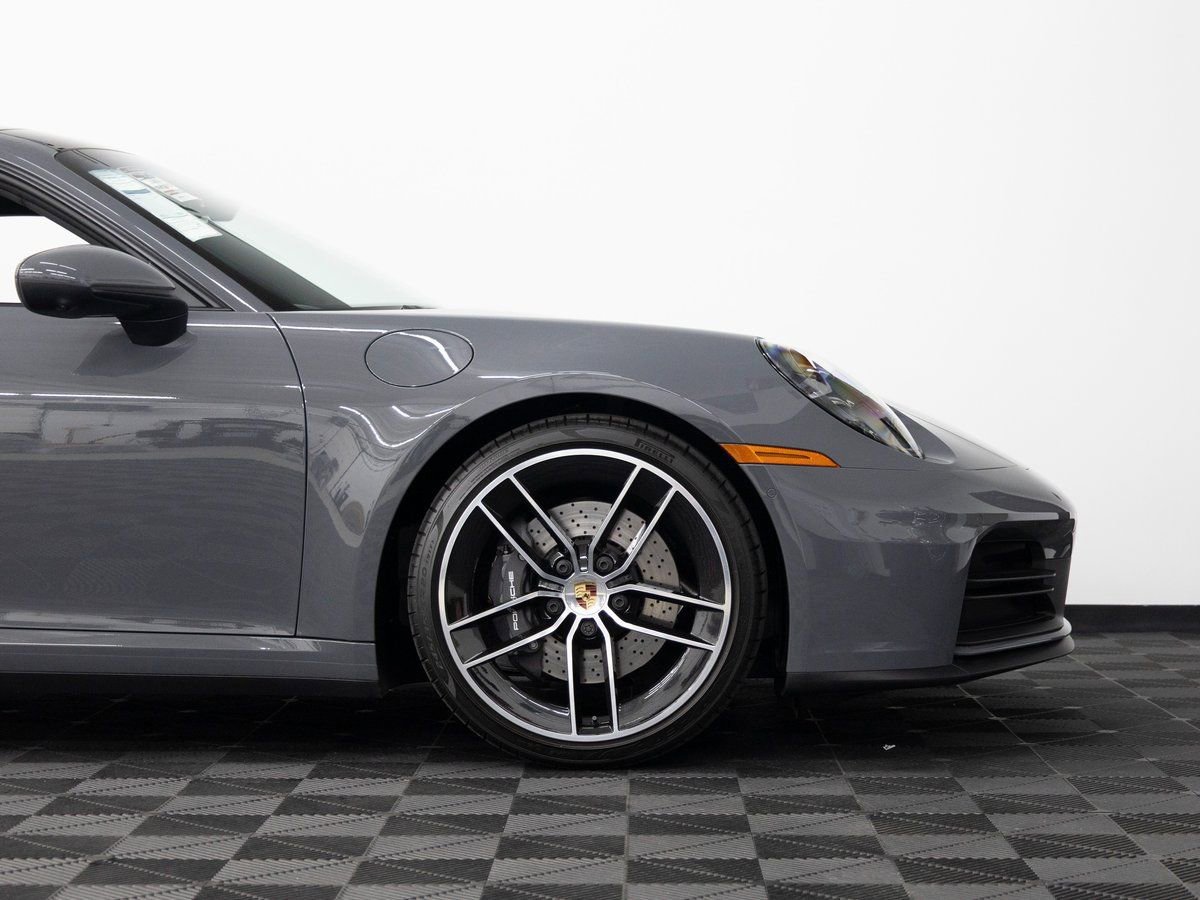 Certified 2025 Porsche 911 Carrera image 9