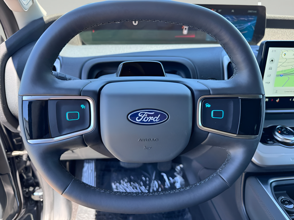 Used 2025 Ford Expedition Max Active RWD image 23